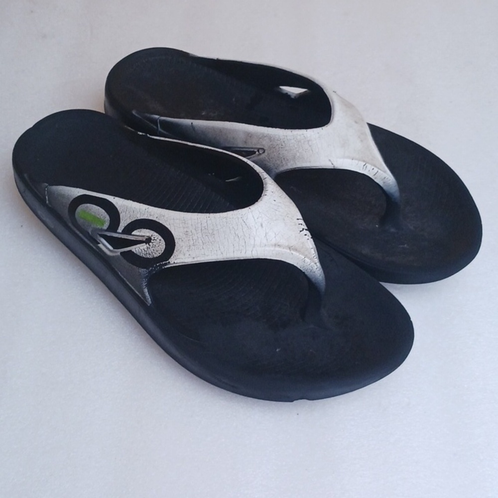 Oofos Black and Silver Sandals Mens - Picture 2 of 4